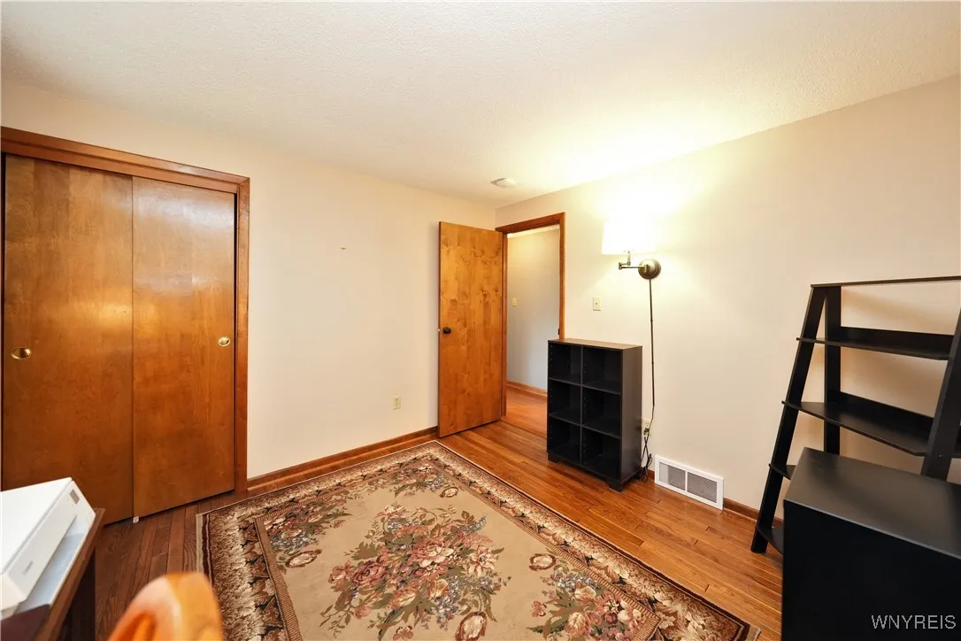 5940 Strickler Road, Clarence, New York 14031, Clarence, New York 14031, 3 Bedrooms Bedrooms, 7 Rooms Rooms,1 BathroomBathrooms,Residential,Closed,5940 Strickler Road, Clarence, New York 14031,0,B1571027