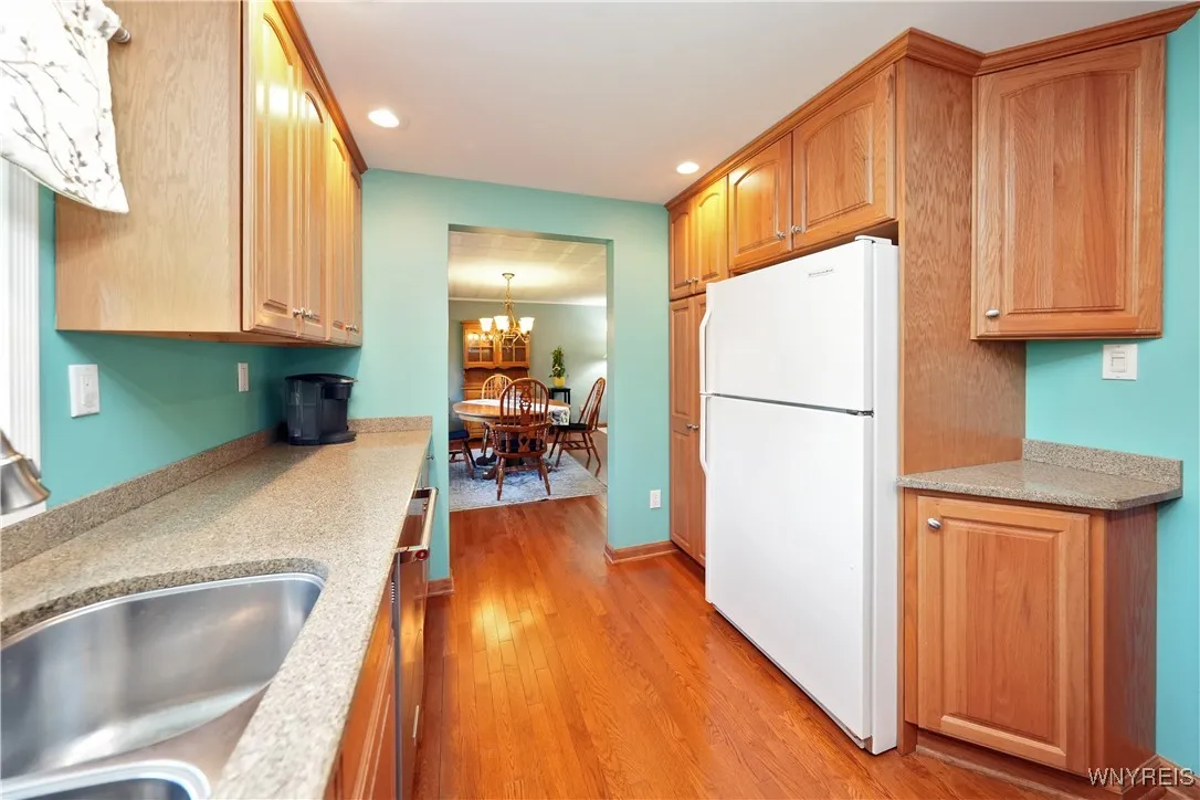 5940 Strickler Road, Clarence, New York 14031, Clarence, New York 14031, 3 Bedrooms Bedrooms, 7 Rooms Rooms,1 BathroomBathrooms,Residential,Closed,5940 Strickler Road, Clarence, New York 14031,0,B1571027