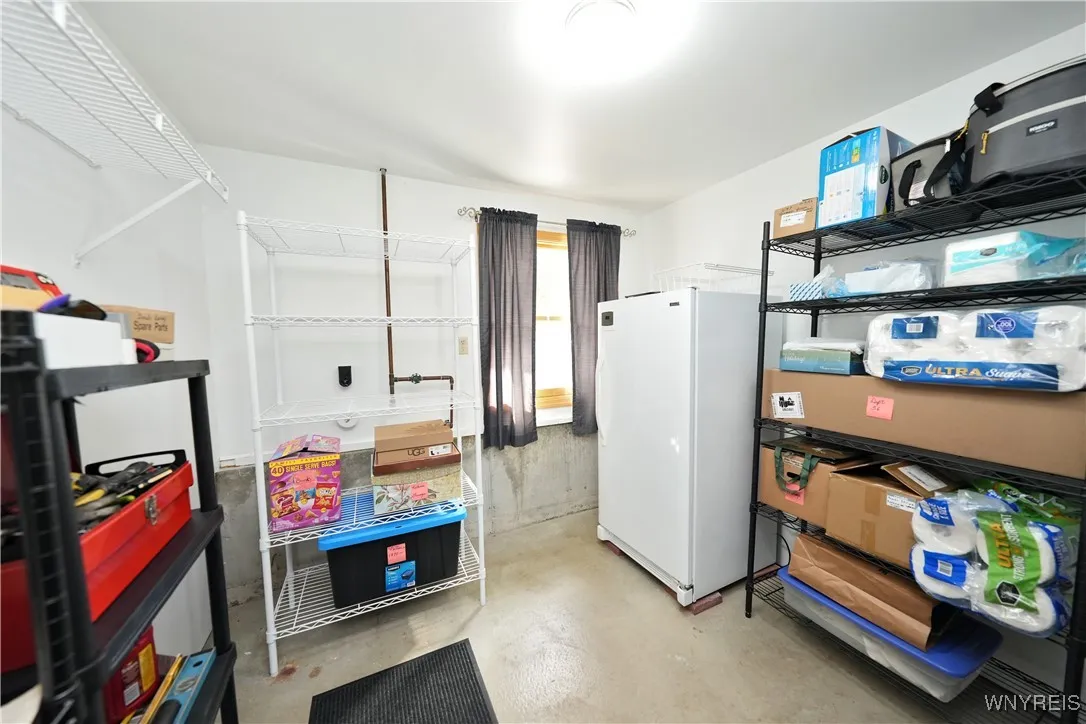 5940 Strickler Road, Clarence, New York 14031, Clarence, New York 14031, 3 Bedrooms Bedrooms, 7 Rooms Rooms,1 BathroomBathrooms,Residential,Closed,5940 Strickler Road, Clarence, New York 14031,0,B1571027