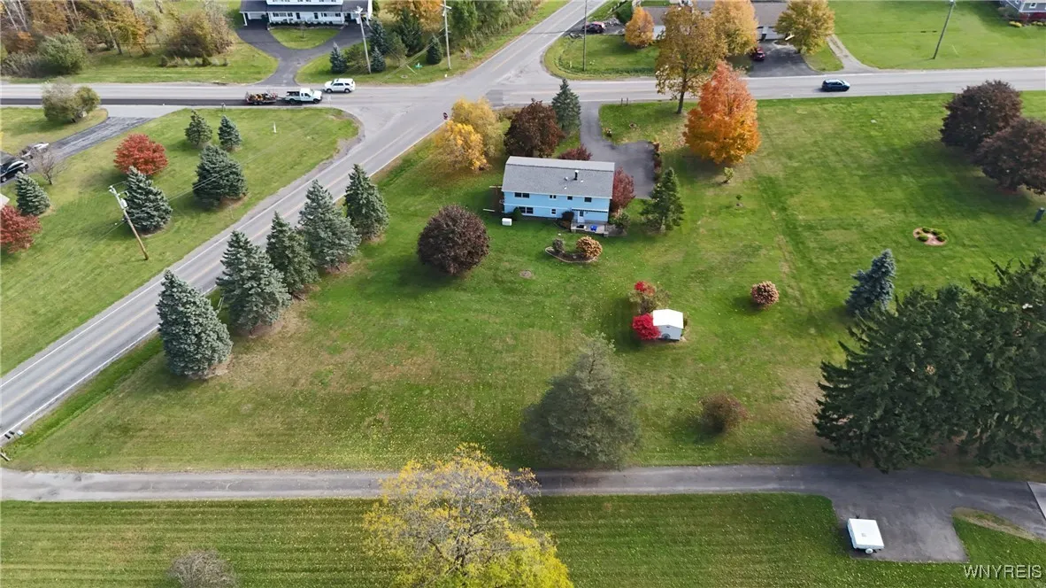 5940 Strickler Road, Clarence, New York 14031, Clarence, New York 14031, 3 Bedrooms Bedrooms, 7 Rooms Rooms,1 BathroomBathrooms,Residential,Closed,5940 Strickler Road, Clarence, New York 14031,0,B1571027
