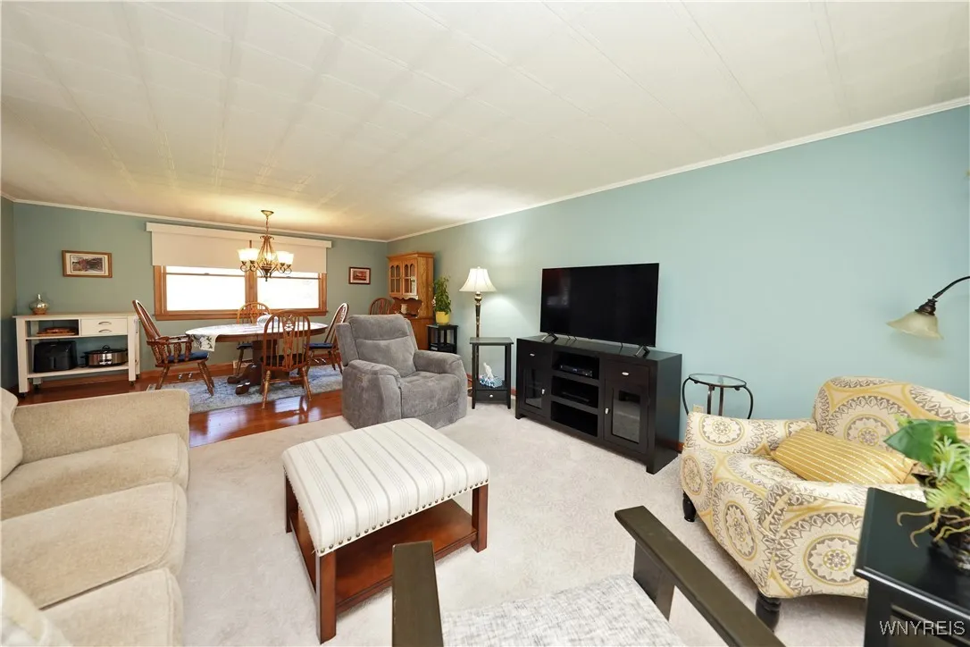 5940 Strickler Road, Clarence, New York 14031, Clarence, New York 14031, 3 Bedrooms Bedrooms, 7 Rooms Rooms,1 BathroomBathrooms,Residential,Closed,5940 Strickler Road, Clarence, New York 14031,0,B1571027