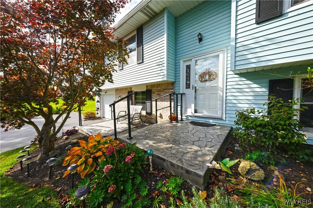 5940 Strickler Road, Clarence, New York 14031, Clarence, New York 14031, 3 Bedrooms Bedrooms, 7 Rooms Rooms,1 BathroomBathrooms,Residential,Closed,5940 Strickler Road, Clarence, New York 14031,0,B1571027