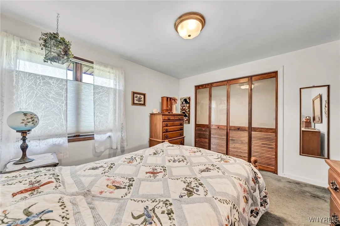 1433 Red Jacket Road, Grand Island, New York 14072, Grand Island, New York 14072, 3 Bedrooms Bedrooms, 7 Rooms Rooms,1 BathroomBathrooms,Residential,Closed,1433 Red Jacket Road, Grand Island, New York 14072,0,B1573697