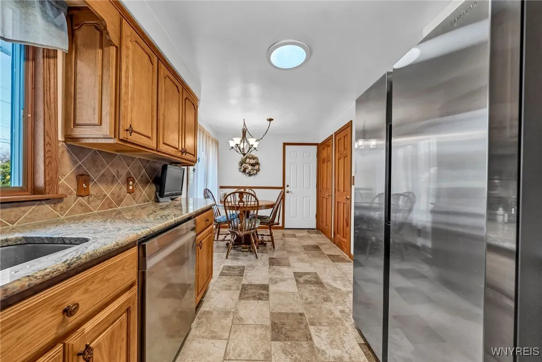 1433 Red Jacket Road, Grand Island, New York 14072, Grand Island, New York 14072, 3 Bedrooms Bedrooms, 7 Rooms Rooms,1 BathroomBathrooms,Residential,Closed,1433 Red Jacket Road, Grand Island, New York 14072,0,B1573697