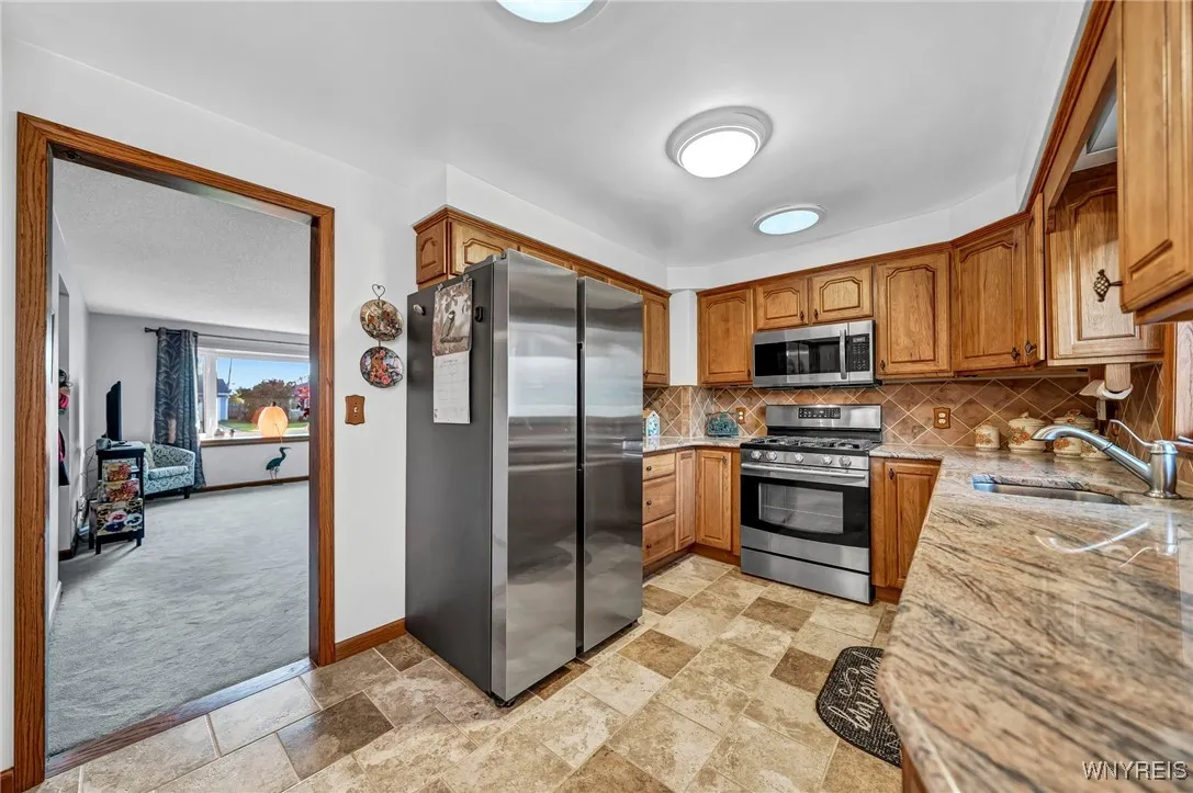 1433 Red Jacket Road, Grand Island, New York 14072, Grand Island, New York 14072, 3 Bedrooms Bedrooms, 7 Rooms Rooms,1 BathroomBathrooms,Residential,Closed,1433 Red Jacket Road, Grand Island, New York 14072,0,B1573697