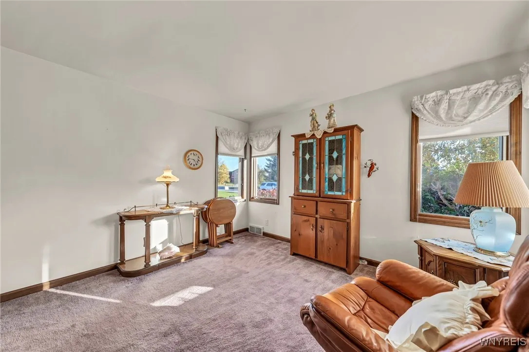 1433 Red Jacket Road, Grand Island, New York 14072, Grand Island, New York 14072, 3 Bedrooms Bedrooms, 7 Rooms Rooms,1 BathroomBathrooms,Residential,Closed,1433 Red Jacket Road, Grand Island, New York 14072,0,B1573697