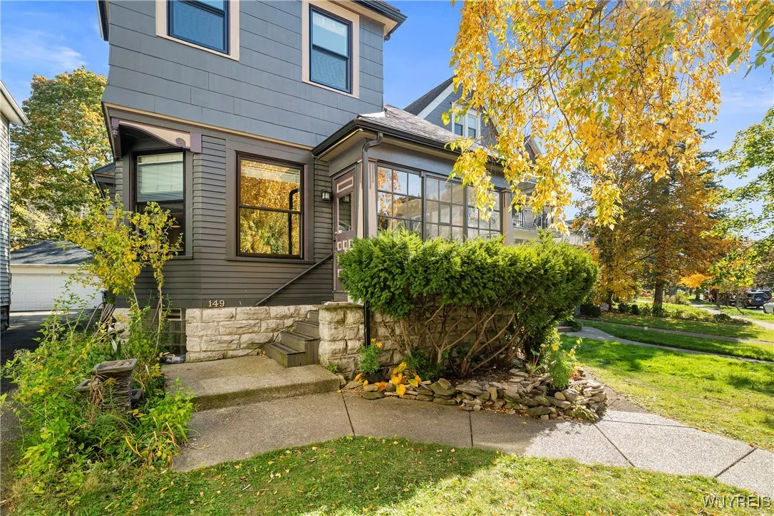 149 Greenfield Street, Buffalo, New York 14214, Buffalo, New York 14214, 3 Bedrooms Bedrooms, 7 Rooms Rooms,1 BathroomBathrooms,Residential,Closed,149 Greenfield Street, Buffalo, New York 14214,0,B1571390