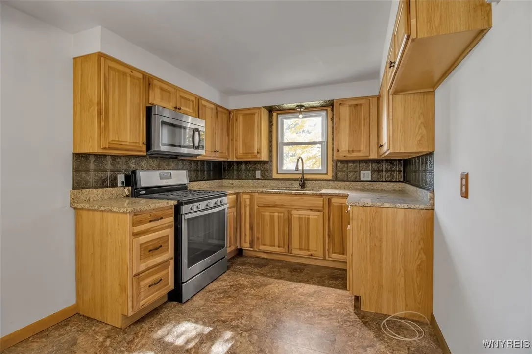 26 Hackett Drive, Tonawanda-city, New York 14150, Tonawanda, New York 14150, 4 Bedrooms Bedrooms, 6 Rooms Rooms,1 BathroomBathrooms,Residential,Closed,26 Hackett Drive, Tonawanda-city, New York 14150,0,B1574061