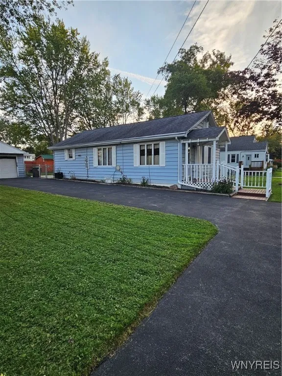 42 Elmtree Road, Orchard Park, New York 14127, Orchard Park, New York 14127, 3 Bedrooms Bedrooms, 6 Rooms Rooms,1 BathroomBathrooms,Residential,Closed,42 Elmtree Road, Orchard Park, New York 14127,0,B1569892