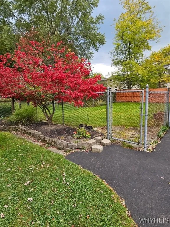 42 Elmtree Road, Orchard Park, New York 14127, Orchard Park, New York 14127, 3 Bedrooms Bedrooms, 6 Rooms Rooms,1 BathroomBathrooms,Residential,Closed,42 Elmtree Road, Orchard Park, New York 14127,0,B1569892