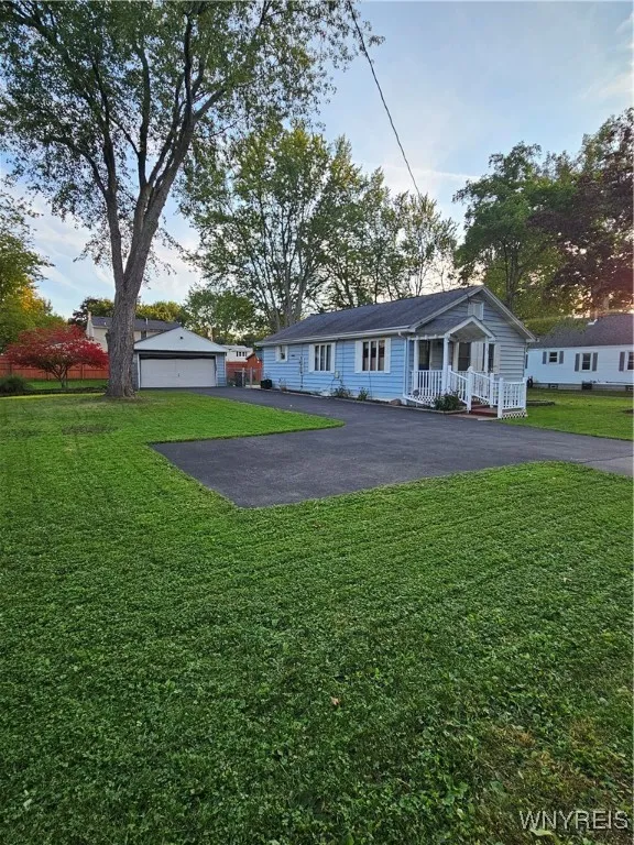 42 Elmtree Road, Orchard Park, New York 14127, Orchard Park, New York 14127, 3 Bedrooms Bedrooms, 6 Rooms Rooms,1 BathroomBathrooms,Residential,Closed,42 Elmtree Road, Orchard Park, New York 14127,0,B1569892