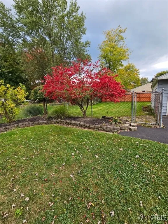 42 Elmtree Road, Orchard Park, New York 14127, Orchard Park, New York 14127, 3 Bedrooms Bedrooms, 6 Rooms Rooms,1 BathroomBathrooms,Residential,Closed,42 Elmtree Road, Orchard Park, New York 14127,0,B1569892