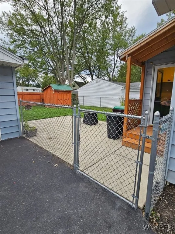 42 Elmtree Road, Orchard Park, New York 14127, Orchard Park, New York 14127, 3 Bedrooms Bedrooms, 6 Rooms Rooms,1 BathroomBathrooms,Residential,Closed,42 Elmtree Road, Orchard Park, New York 14127,0,B1569892