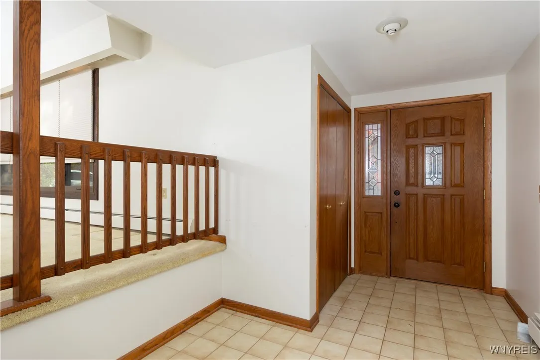 220 Marlin Drive, Grand Island, New York 14072, Grand Island, New York 14072, 4 Bedrooms Bedrooms, 9 Rooms Rooms,1 BathroomBathrooms,Residential,Closed,220 Marlin Drive, Grand Island, New York 14072,0,B1574198