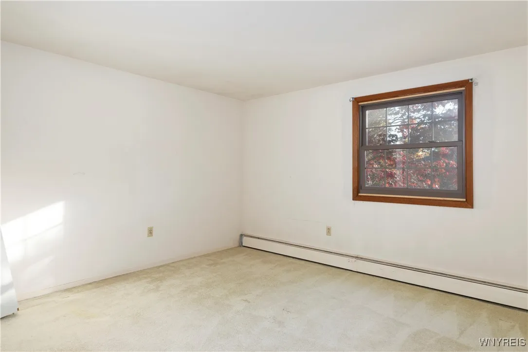 220 Marlin Drive, Grand Island, New York 14072, Grand Island, New York 14072, 4 Bedrooms Bedrooms, 9 Rooms Rooms,1 BathroomBathrooms,Residential,Closed,220 Marlin Drive, Grand Island, New York 14072,0,B1574198