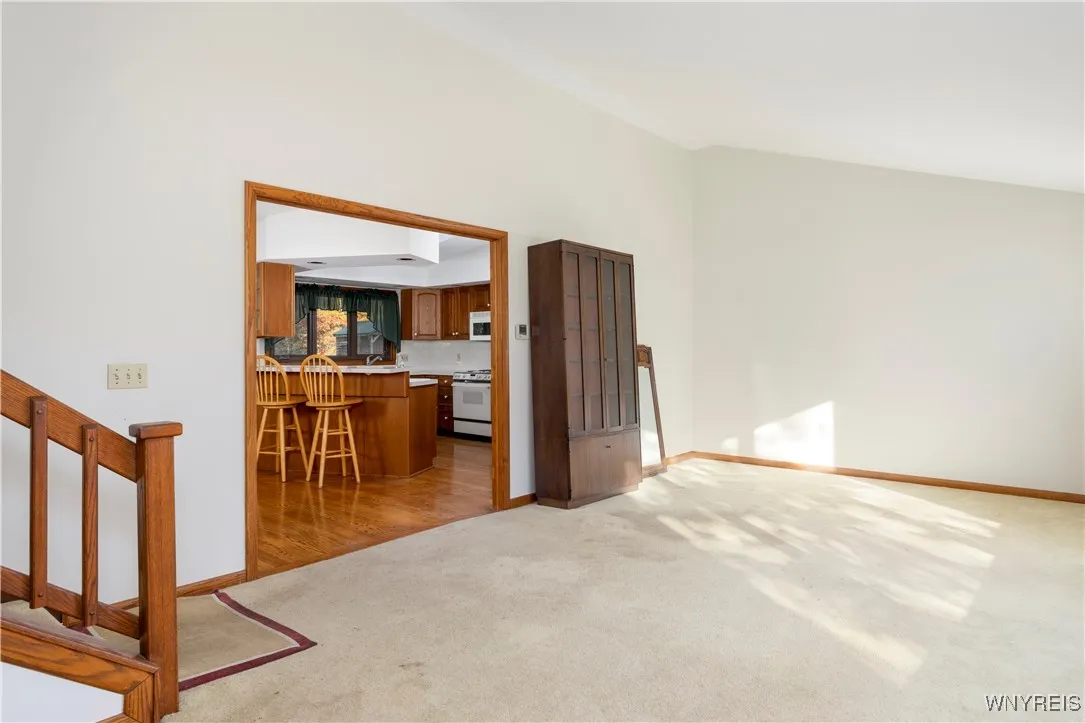 220 Marlin Drive, Grand Island, New York 14072, Grand Island, New York 14072, 4 Bedrooms Bedrooms, 9 Rooms Rooms,1 BathroomBathrooms,Residential,Closed,220 Marlin Drive, Grand Island, New York 14072,0,B1574198