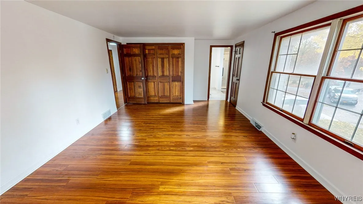 Large Primary bedroom with bath