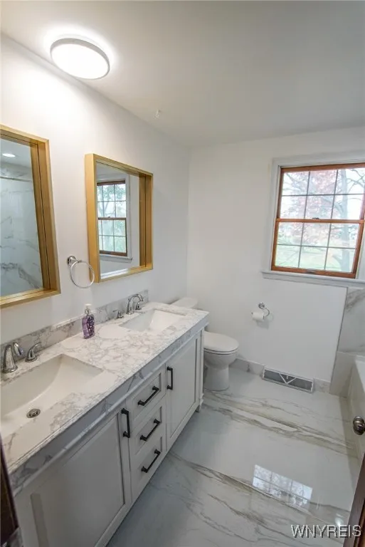 Full bath floor 2 (NEW)