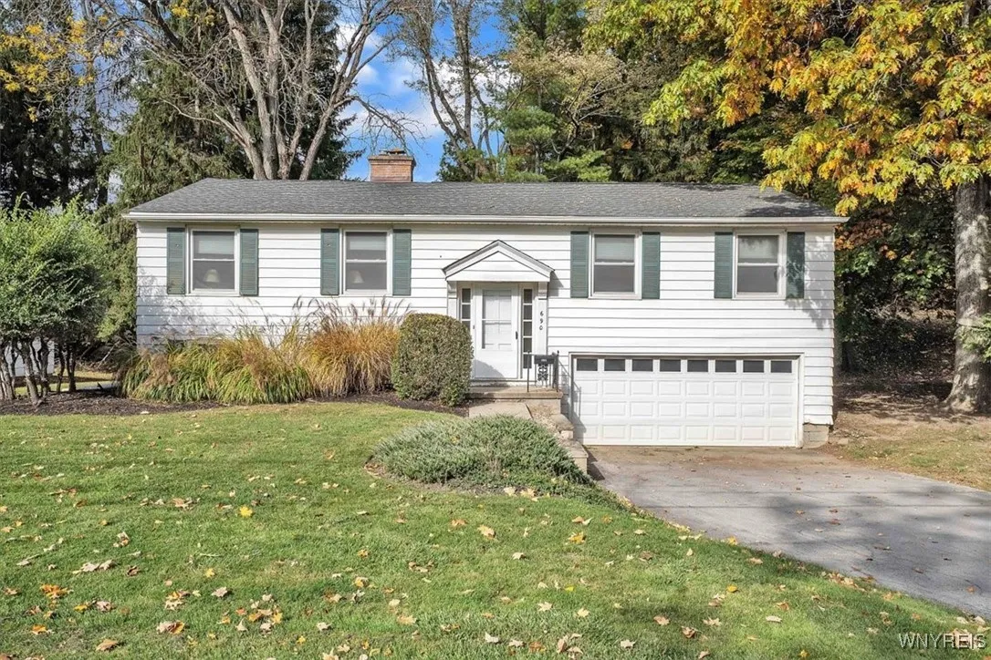 690 Girard Avenue, Aurora, New York 14052, Aurora, New York 14052, 2 Bedrooms Bedrooms, 7 Rooms Rooms,2 BathroomsBathrooms,Residential,Closed,690 Girard Avenue, Aurora, New York 14052,0,B1574328