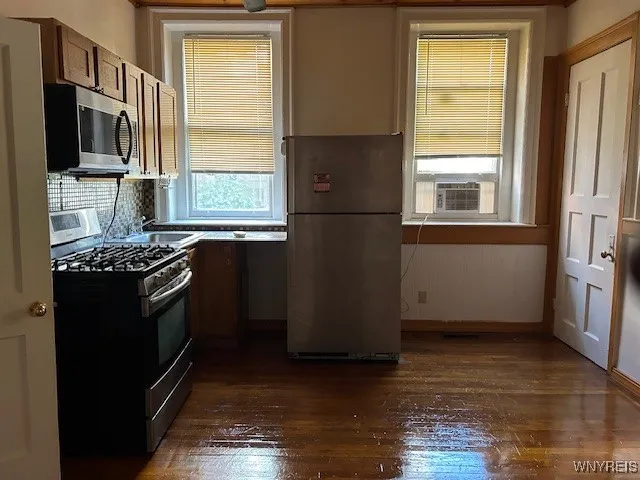 97 Linwood Avenue, Buffalo, New York 14209, Buffalo, New York 14209, 9 Bedrooms Bedrooms, ,Multi Family,For Sale,97 Linwood Avenue, Buffalo, New York 14209,0,B1574393