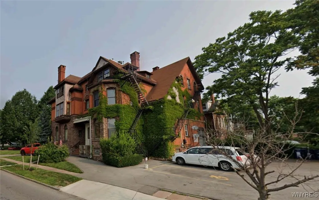 97 Linwood Avenue, Buffalo, New York 14209, Buffalo, New York 14209, 9 Bedrooms Bedrooms, ,Multi Family,For Sale,97 Linwood Avenue, Buffalo, New York 14209,0,B1574393
