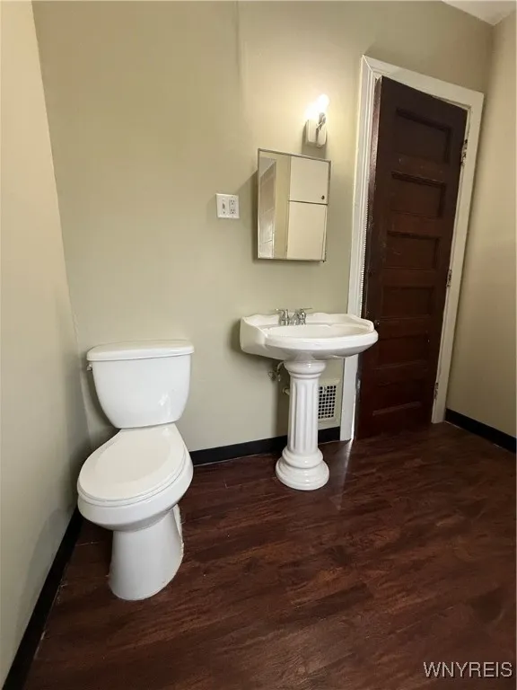 82 Albany Street, Buffalo, New York 14213, Buffalo, New York 14213, 4 Bedrooms Bedrooms, ,2 BathroomsBathrooms,Residential,Closed,82 Albany Street, Buffalo, New York 14213,0,B1574118