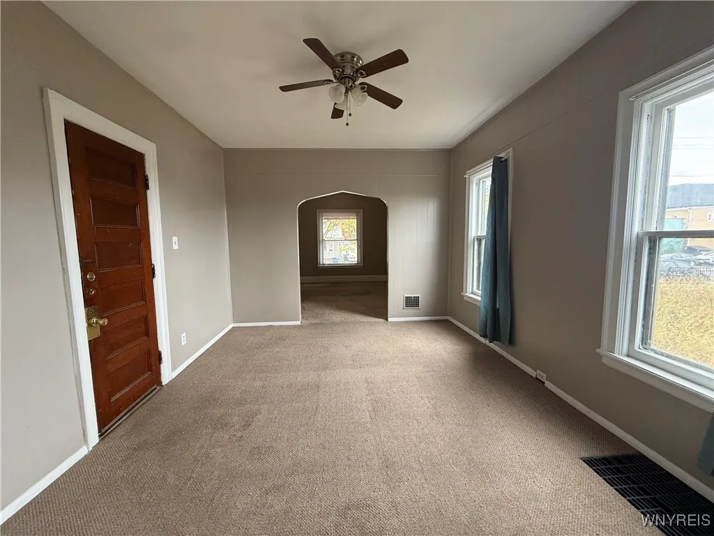 82 Albany Street, Buffalo, New York 14213, Buffalo, New York 14213, 4 Bedrooms Bedrooms, ,2 BathroomsBathrooms,Residential,Closed,82 Albany Street, Buffalo, New York 14213,0,B1574118