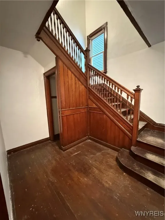82 Albany Street, Buffalo, New York 14213, Buffalo, New York 14213, 4 Bedrooms Bedrooms, ,2 BathroomsBathrooms,Residential,Closed,82 Albany Street, Buffalo, New York 14213,0,B1574118