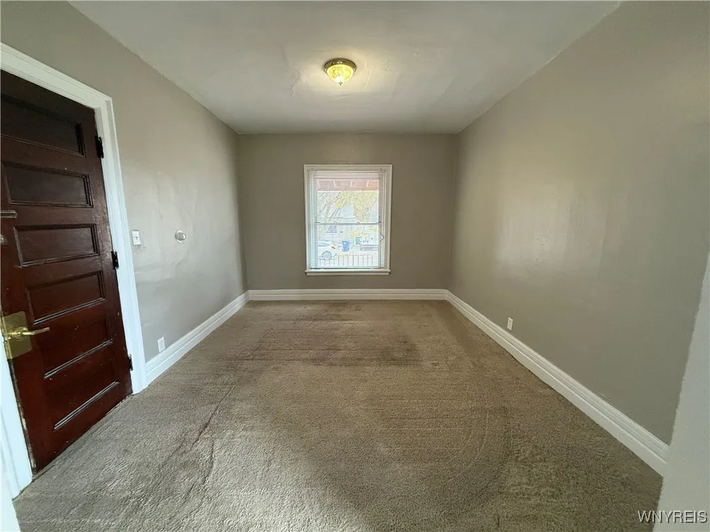 82 Albany Street, Buffalo, New York 14213, Buffalo, New York 14213, 4 Bedrooms Bedrooms, ,2 BathroomsBathrooms,Residential,Closed,82 Albany Street, Buffalo, New York 14213,0,B1574118