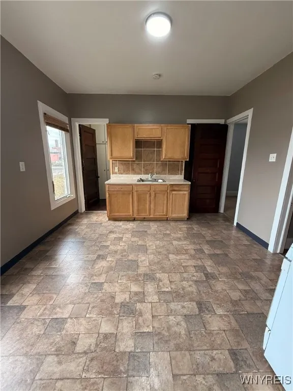 82 Albany Street, Buffalo, New York 14213, Buffalo, New York 14213, 4 Bedrooms Bedrooms, ,2 BathroomsBathrooms,Residential,Closed,82 Albany Street, Buffalo, New York 14213,0,B1574118