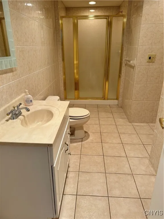 7833 Elwill Road, Cicero, New York 13039, Cicero, New York 13039, 4 Bedrooms Bedrooms, 9 Rooms Rooms,3 BathroomsBathrooms,Residential,Closed,7833 Elwill Road, Cicero, New York 13039,0,S1574454