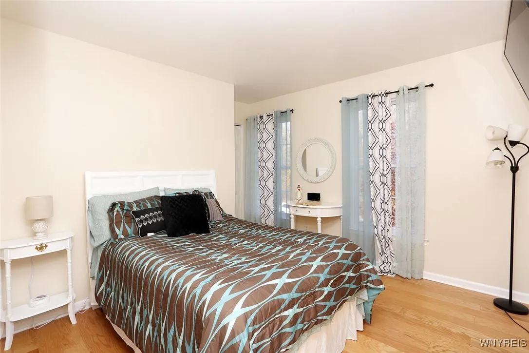1649 Schoellkopf Road, Hamburg, New York 14085, Hamburg, New York 14085, 4 Bedrooms Bedrooms, 6 Rooms Rooms,2 BathroomsBathrooms,Residential,Closed,1649 Schoellkopf Road, Hamburg, New York 14085,0,B1574498