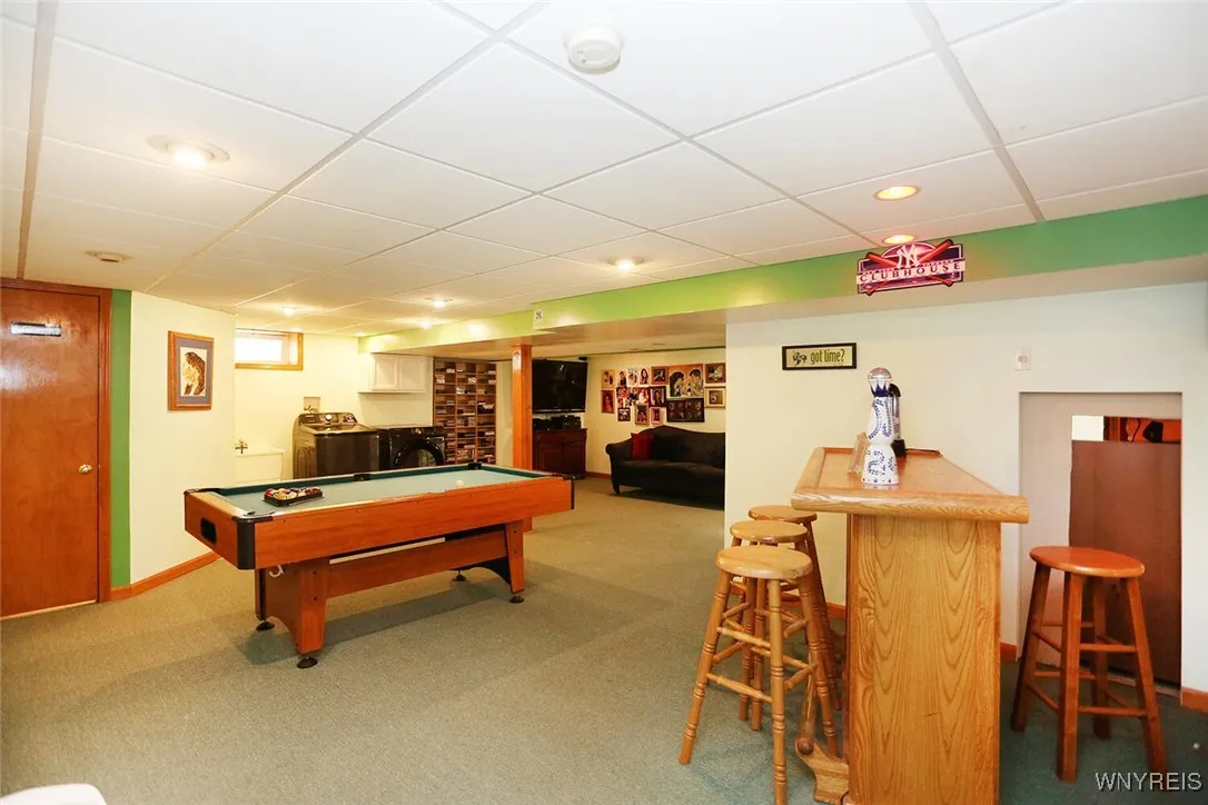 1649 Schoellkopf Road, Hamburg, New York 14085, Hamburg, New York 14085, 4 Bedrooms Bedrooms, 6 Rooms Rooms,2 BathroomsBathrooms,Residential,Closed,1649 Schoellkopf Road, Hamburg, New York 14085,0,B1574498