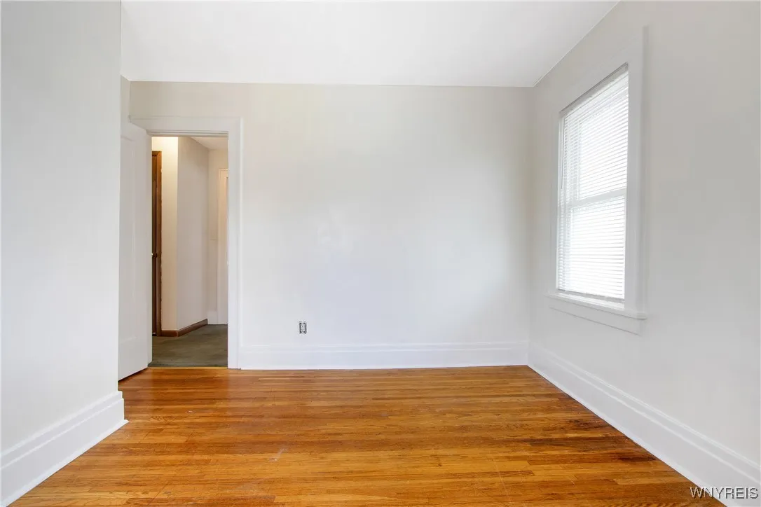 FLOOR 2 BEDROOM