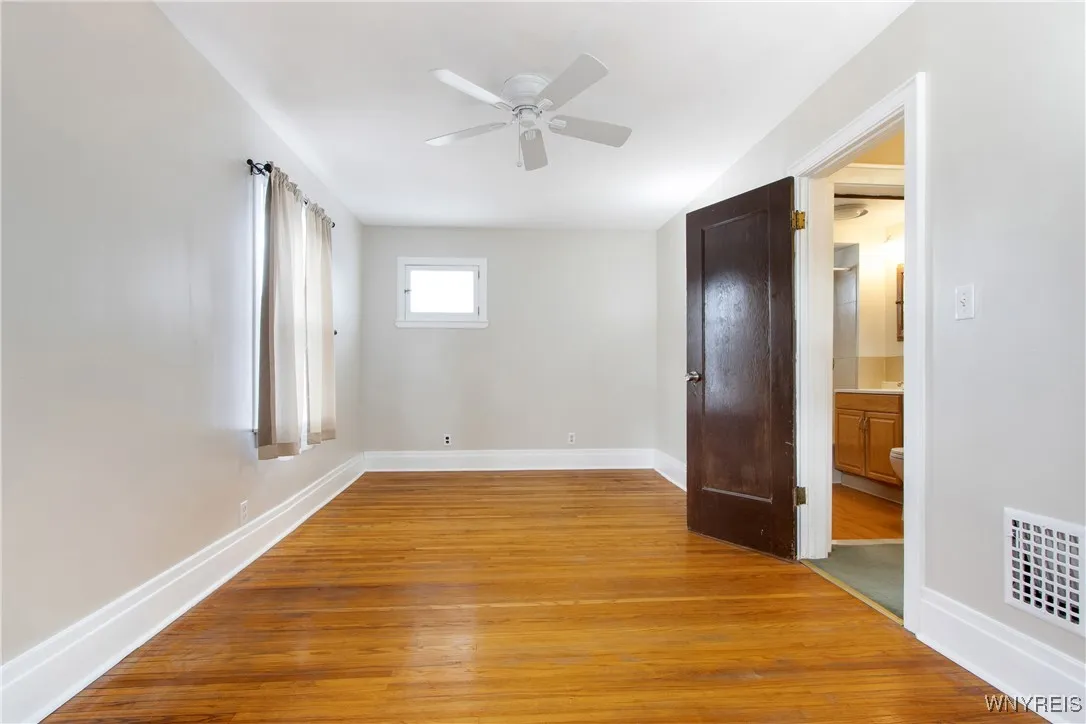 FLOOR 2 BEDROOM