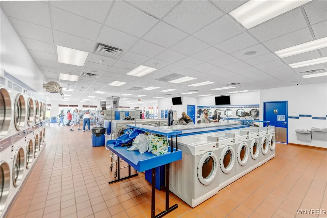 1278 Hertel Avenue, Buffalo, New York 14216, Buffalo, New York 14216, ,Commercial Sale,For Sale,1278 Hertel Avenue, Buffalo, New York 14216,B1574580
