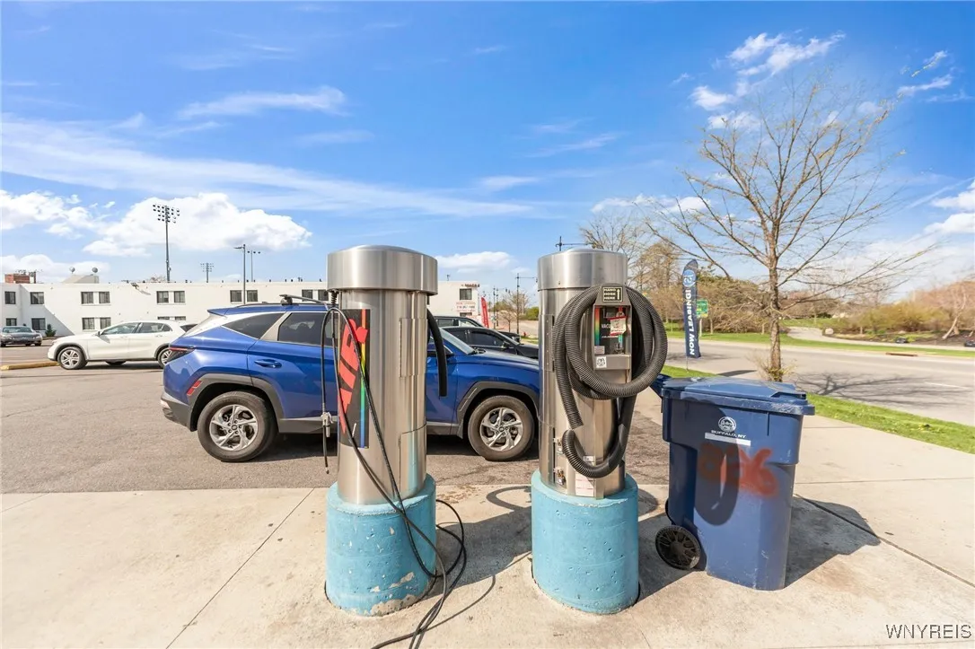 1278 Hertel Avenue, Buffalo, New York 14216, Buffalo, New York 14216, ,Commercial Sale,For Sale,1278 Hertel Avenue, Buffalo, New York 14216,B1574580