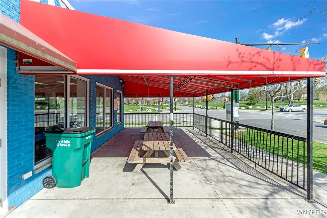 1278 Hertel Avenue, Buffalo, New York 14216, Buffalo, New York 14216, ,Commercial Sale,For Sale,1278 Hertel Avenue, Buffalo, New York 14216,B1574580