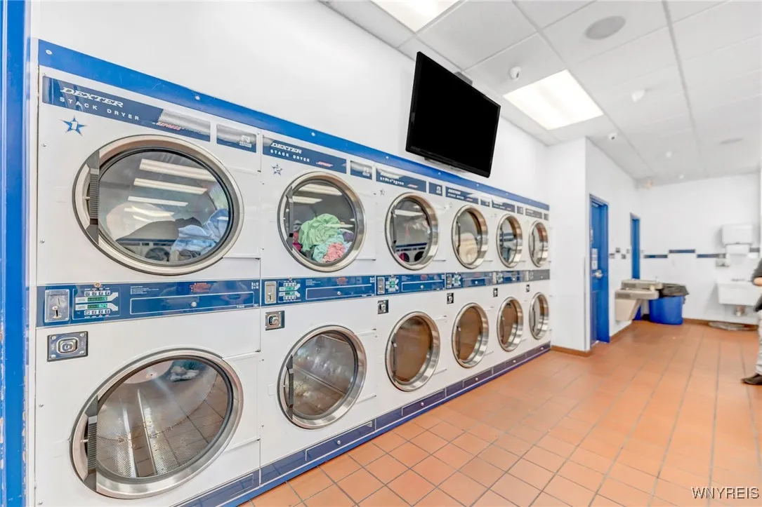 1278 Hertel Avenue, Buffalo, New York 14216, Buffalo, New York 14216, ,Commercial Sale,For Sale,1278 Hertel Avenue, Buffalo, New York 14216,B1574580