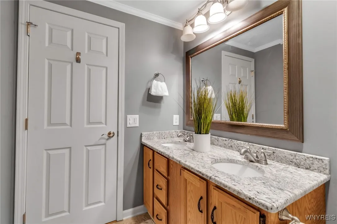 58 Sausalito Drive, Amherst, New York 14051, Amherst, New York 14051, 4 Bedrooms Bedrooms, 8 Rooms Rooms,2 BathroomsBathrooms,Residential,Closed,58 Sausalito Drive, Amherst, New York 14051,0,B1574372