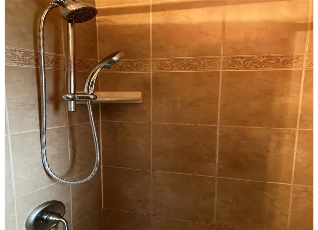 5245 Orchard Avenue, Hamburg, New York 14075, Hamburg, New York 14075, 2 Bedrooms Bedrooms, 5 Rooms Rooms,1 BathroomBathrooms,Residential,Closed,5245 Orchard Avenue, Hamburg, New York 14075,0,R1574699