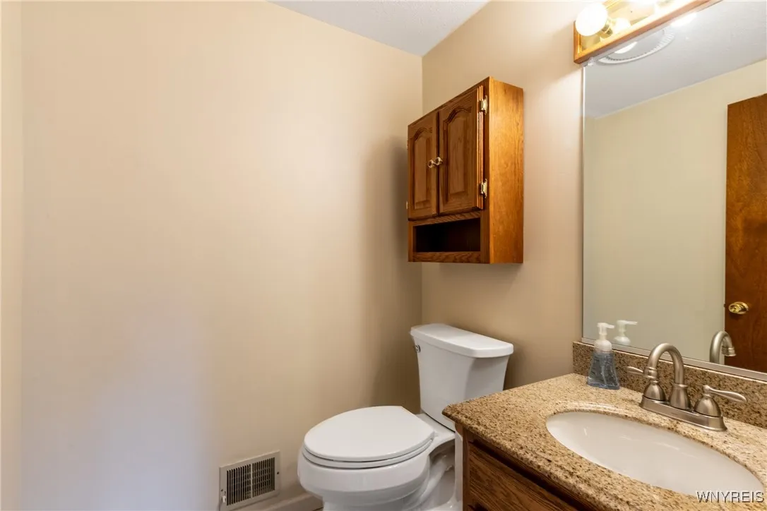 1/2 bath