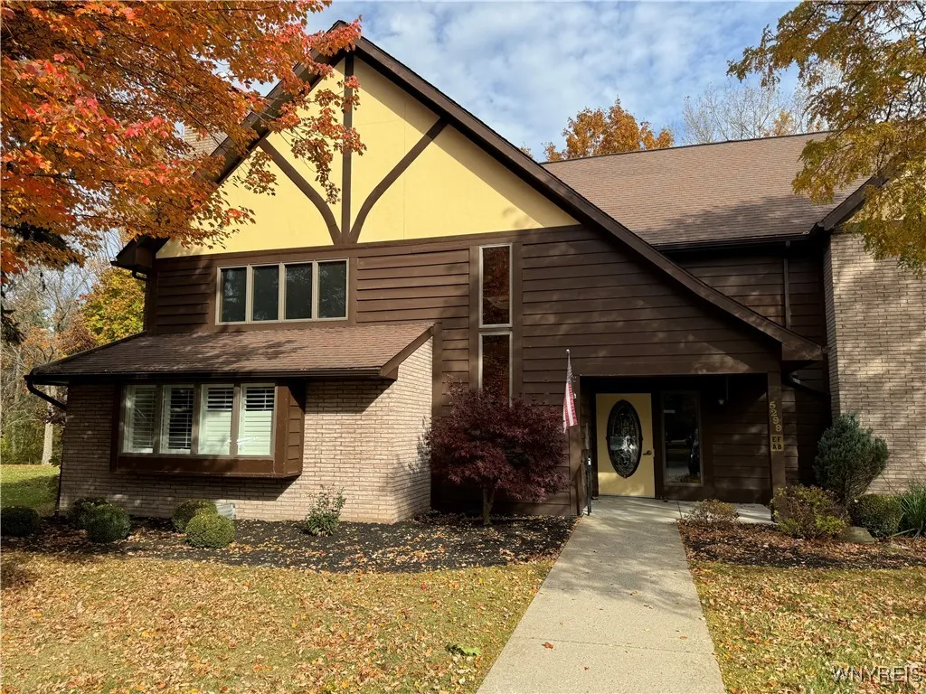 5299 Chestnut Ridge Road E, Orchard Park, New York, Orchard Park, New York 14127, 2 Bedrooms Bedrooms, 5 Rooms Rooms,1 BathroomBathrooms,Residential,Closed,5299 Chestnut Ridge Road E, Orchard Park, New York,0,B1574290