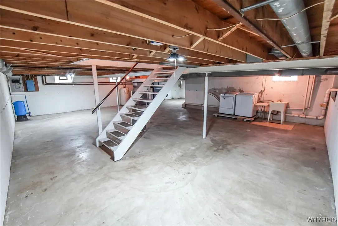 6222 Newton Road, Orchard Park, New York 14127, Orchard Park, New York 14127, 4 Bedrooms Bedrooms, 13 Rooms Rooms,2 BathroomsBathrooms,Residential,Closed,6222 Newton Road, Orchard Park, New York 14127,0,B1574496