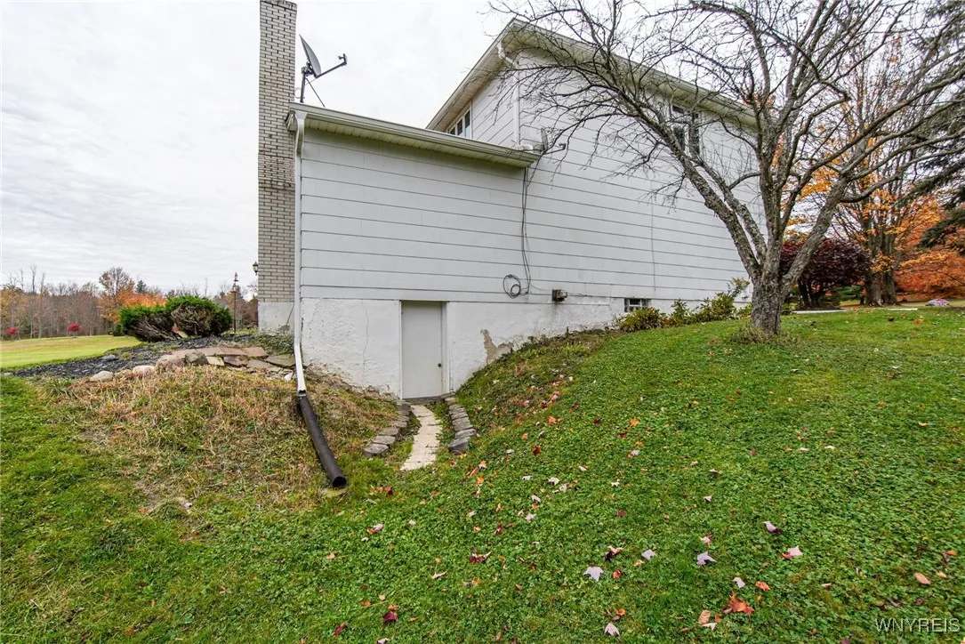 6222 Newton Road, Orchard Park, New York 14127, Orchard Park, New York 14127, 4 Bedrooms Bedrooms, 13 Rooms Rooms,2 BathroomsBathrooms,Residential,Closed,6222 Newton Road, Orchard Park, New York 14127,0,B1574496