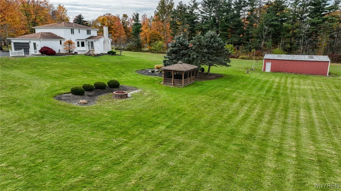 6222 Newton Road, Orchard Park, New York 14127, Orchard Park, New York 14127, 4 Bedrooms Bedrooms, 13 Rooms Rooms,2 BathroomsBathrooms,Residential,Closed,6222 Newton Road, Orchard Park, New York 14127,0,B1574496
