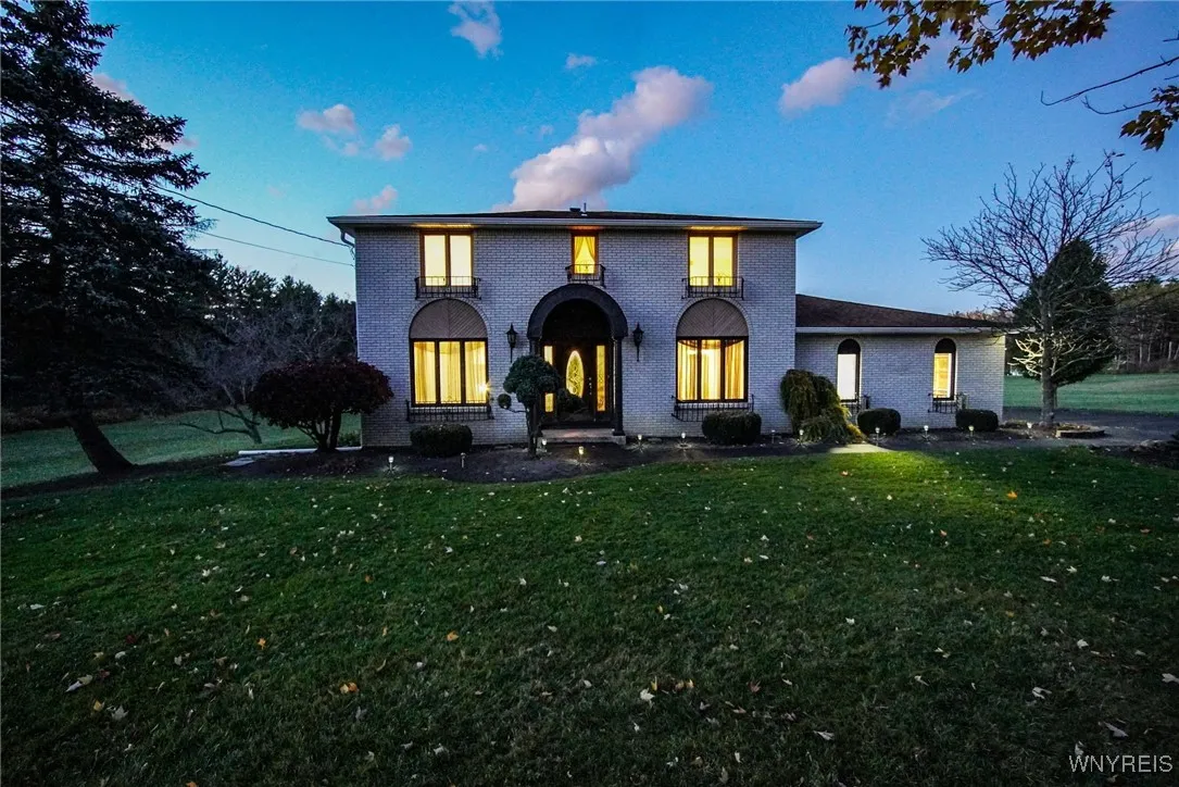 6222 Newton Road, Orchard Park, New York 14127, Orchard Park, New York 14127, 4 Bedrooms Bedrooms, 13 Rooms Rooms,2 BathroomsBathrooms,Residential,Closed,6222 Newton Road, Orchard Park, New York 14127,0,B1574496