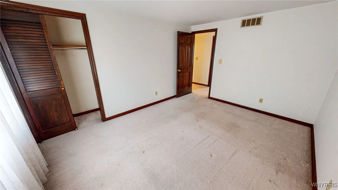 6222 Newton Road, Orchard Park, New York 14127, Orchard Park, New York 14127, 4 Bedrooms Bedrooms, 13 Rooms Rooms,2 BathroomsBathrooms,Residential,Closed,6222 Newton Road, Orchard Park, New York 14127,0,B1574496