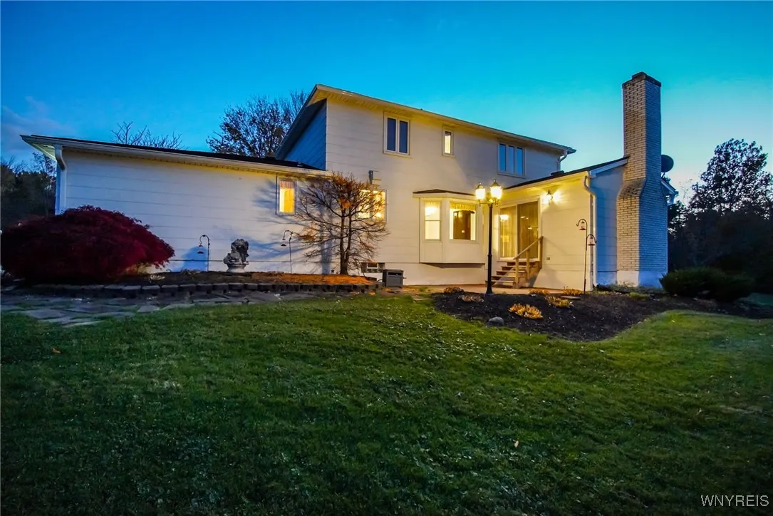 6222 Newton Road, Orchard Park, New York 14127, Orchard Park, New York 14127, 4 Bedrooms Bedrooms, 13 Rooms Rooms,2 BathroomsBathrooms,Residential,Closed,6222 Newton Road, Orchard Park, New York 14127,0,B1574496