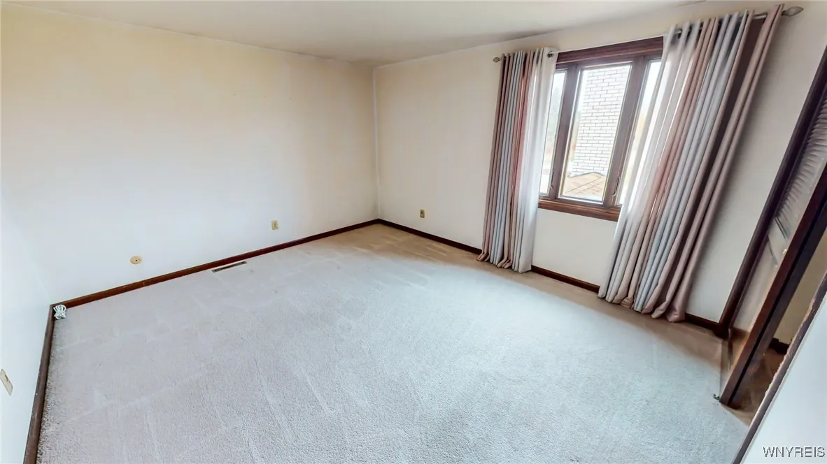 6222 Newton Road, Orchard Park, New York 14127, Orchard Park, New York 14127, 4 Bedrooms Bedrooms, 13 Rooms Rooms,2 BathroomsBathrooms,Residential,Closed,6222 Newton Road, Orchard Park, New York 14127,0,B1574496